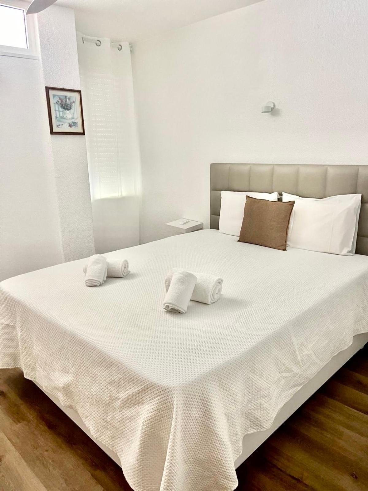 Top Ocean View Apartment - Amazing Sunset - Modern Style - Pool & 200M To Beach Портиман Стая снимка